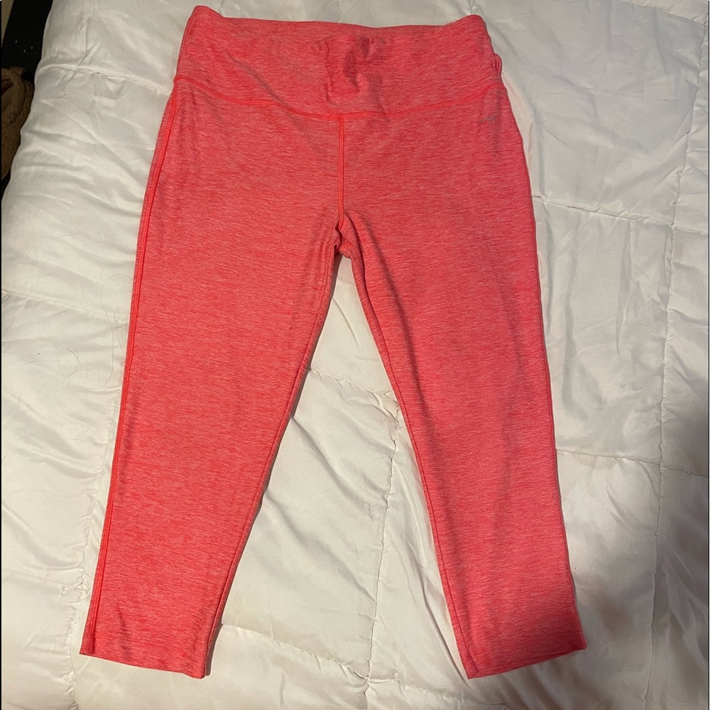 Coral atheltic leggings Capri size L
